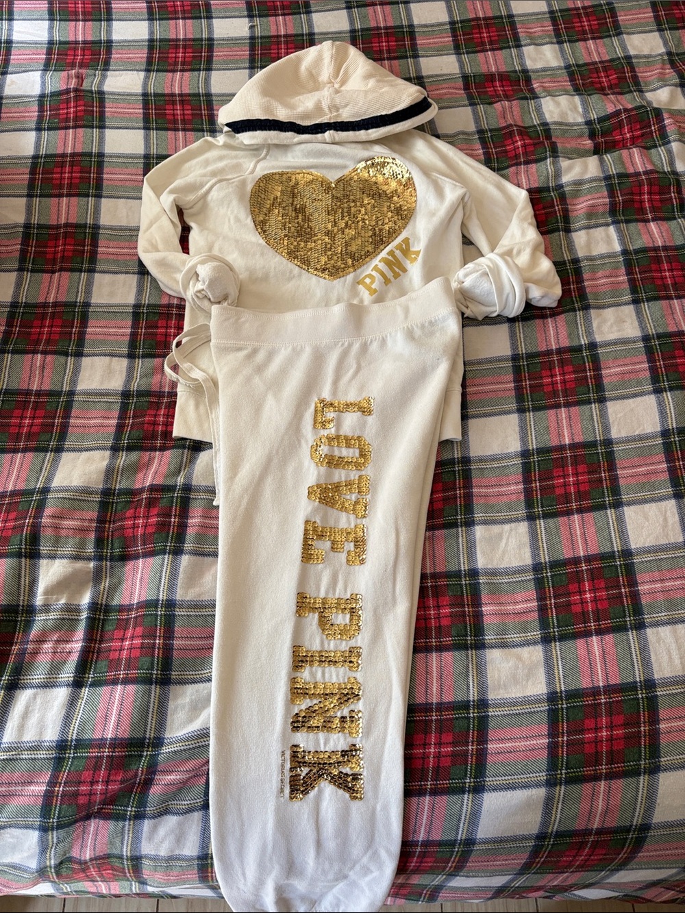 EXTREMELY RARE 2008 PINK VICTORIA SECRET COCONUT WHITE WITH GOLD BLING SWEATSUIT